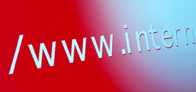 あらゆる申込みはWEBで簡単に!